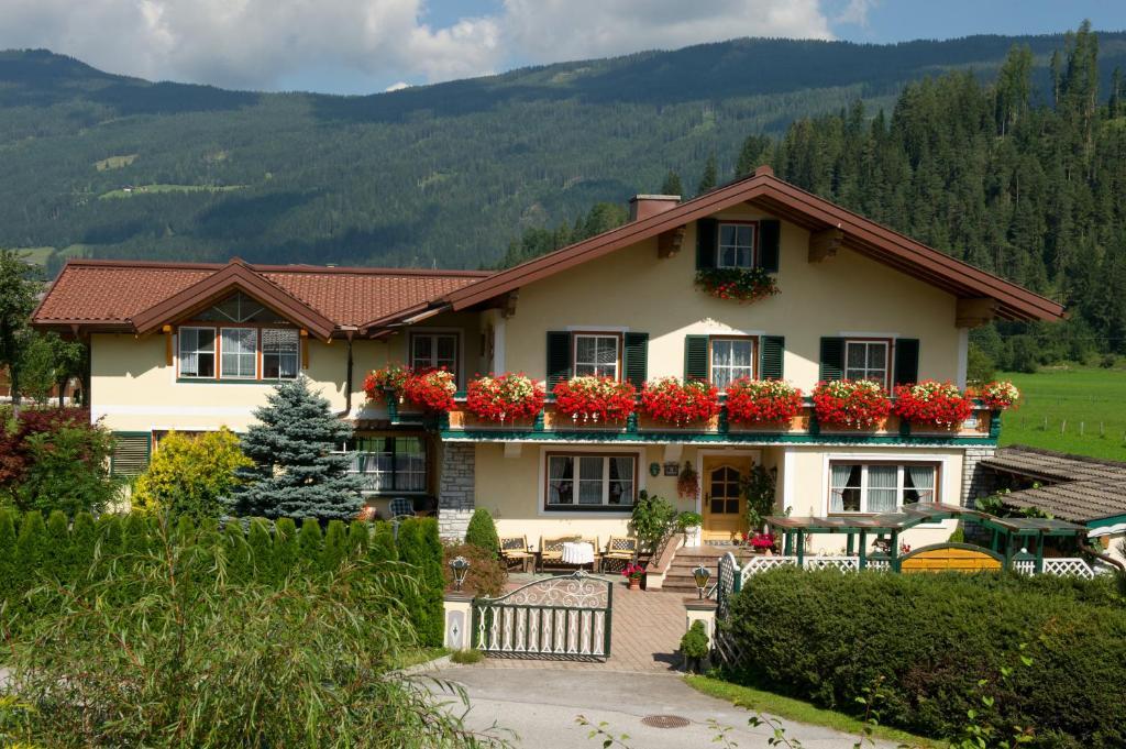Haus Martina Hotel Radstadt Buitenkant foto
